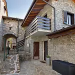 Semesterbostad Borgo Vico Verceia